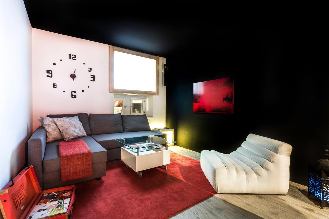 Zrooms&Suites Hostel Boutique Zaragoza Exterior photo