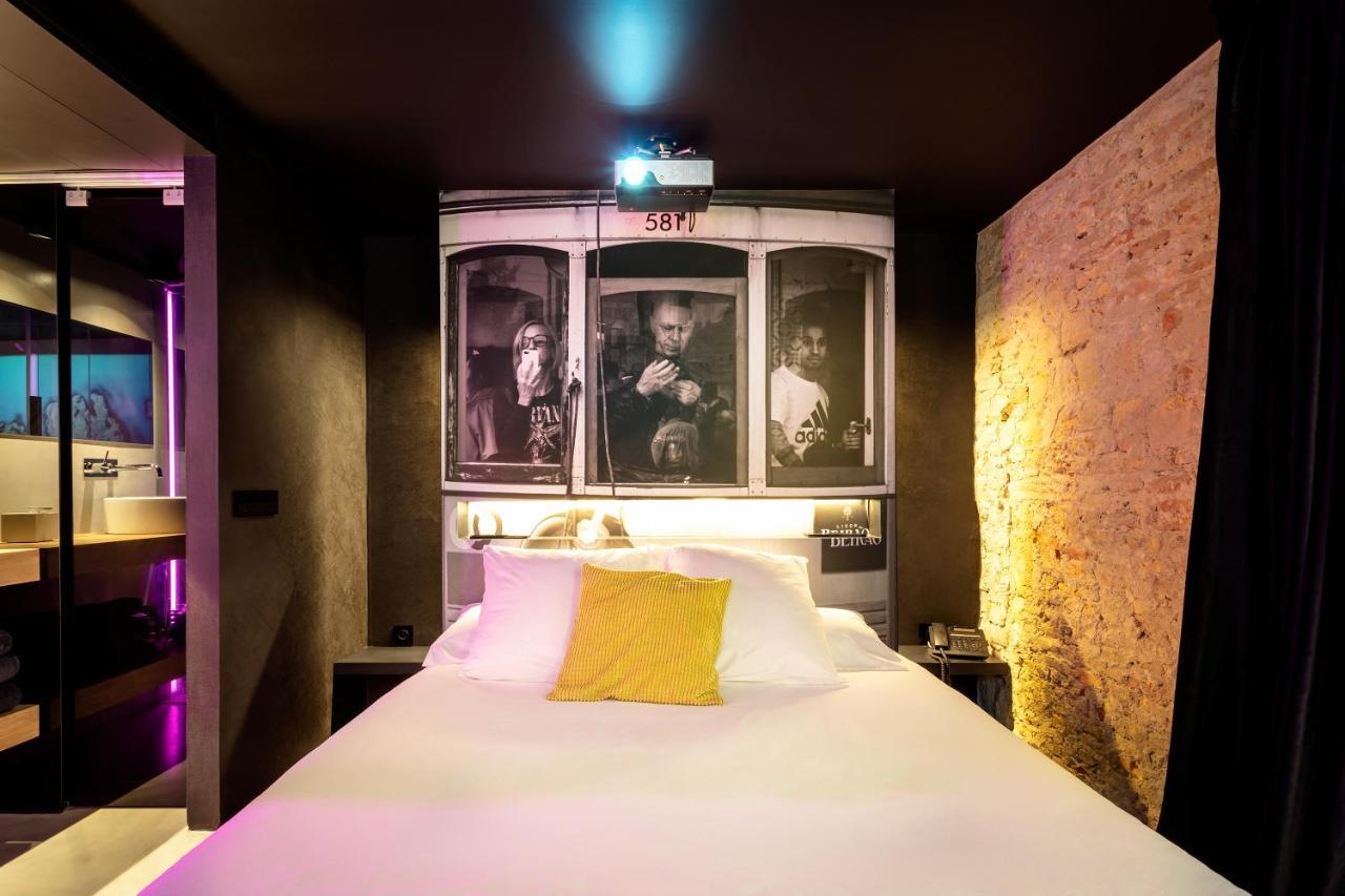 Zrooms&Suites Hostel Boutique Zaragoza Exterior photo