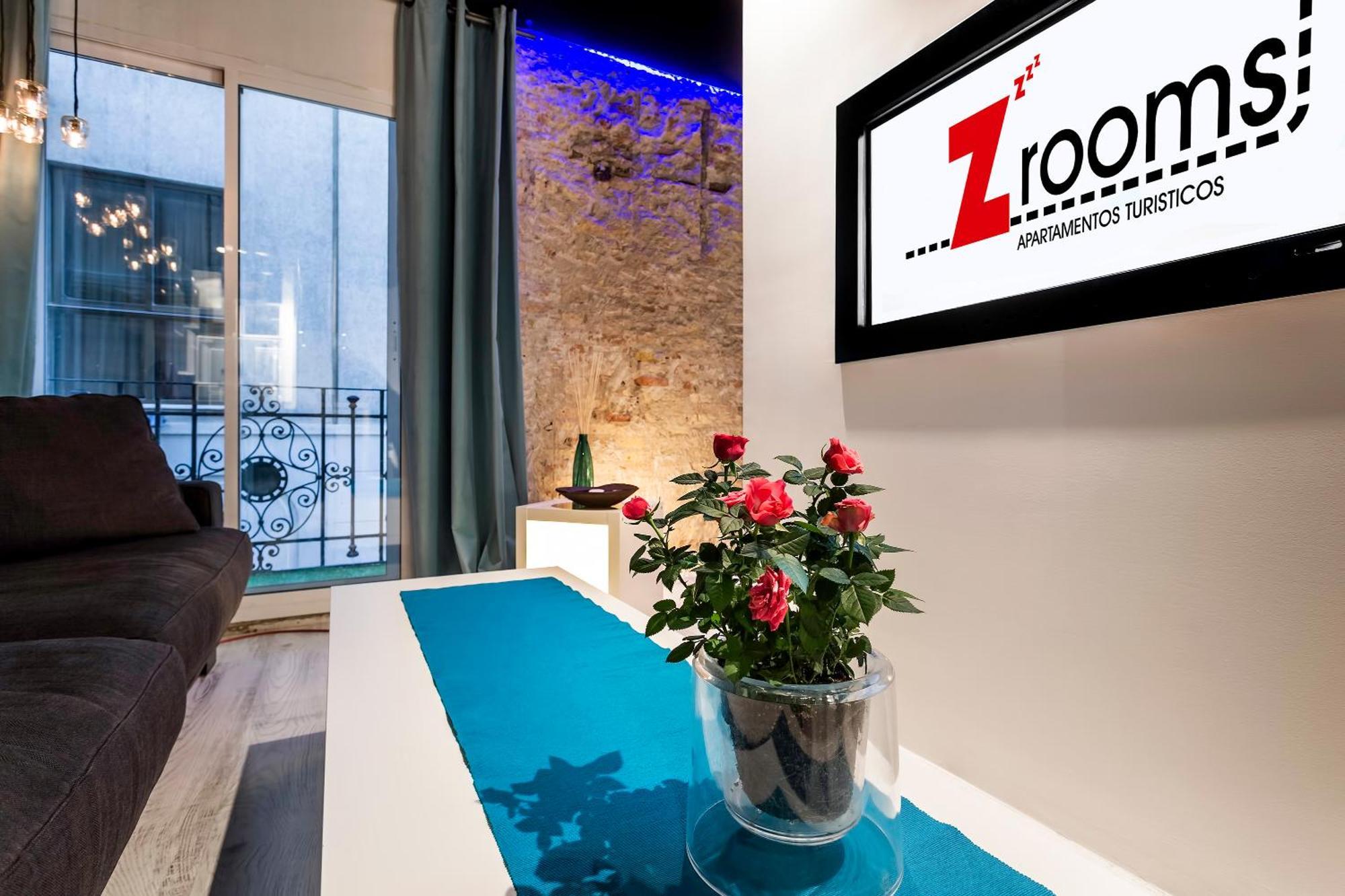 Zrooms&Suites Hostel Boutique Zaragoza Room photo